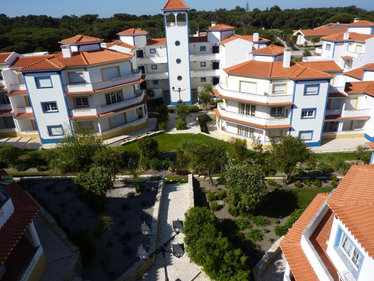 Apartamento Moura - Praia D'El Rey Golf, Surf & Beach Resort 普拉亚德尔瑞伊 外观 照片